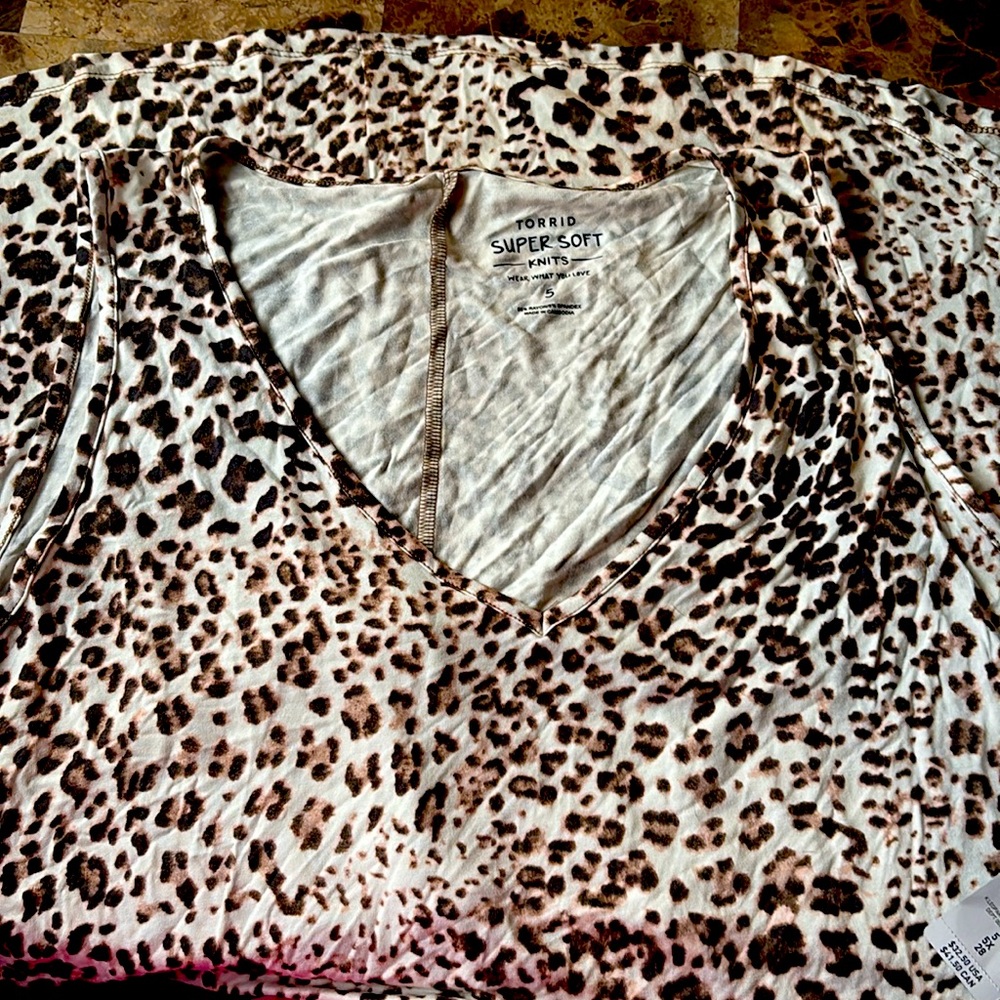 TORRID 5x LEOPARD SOFT TANK NEW NEVER WORN WITH TAG